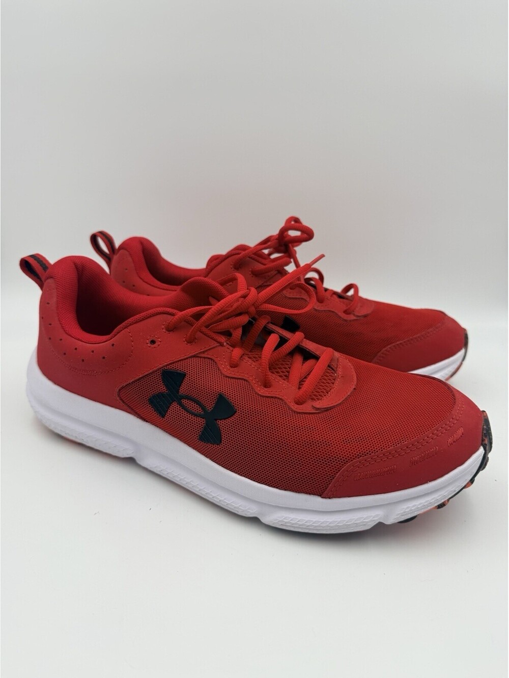 Under Armour UA Charged Assert 10 Running Shoes Men's Size 13 Red Training NWOB